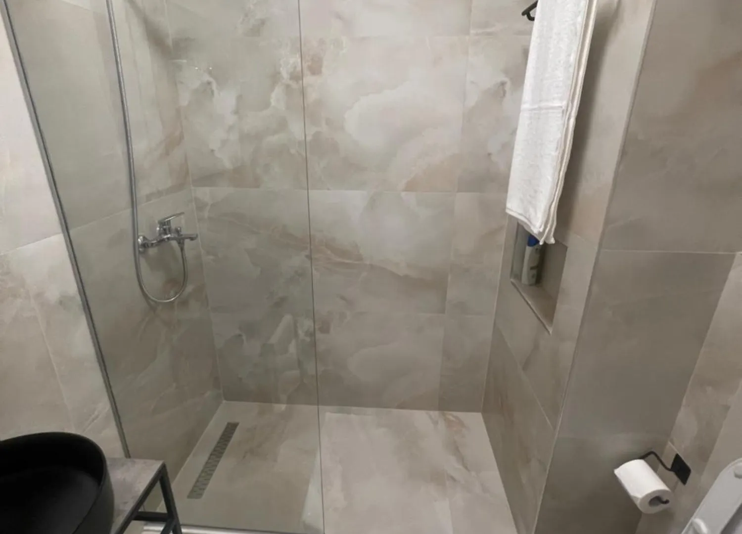 Elysium Apartment Tirana 0*,