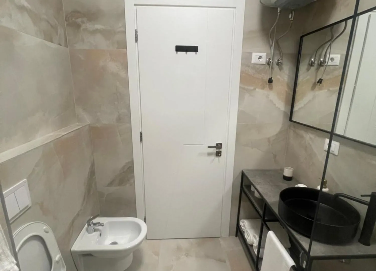 Elysium Apartment Tirana Albania