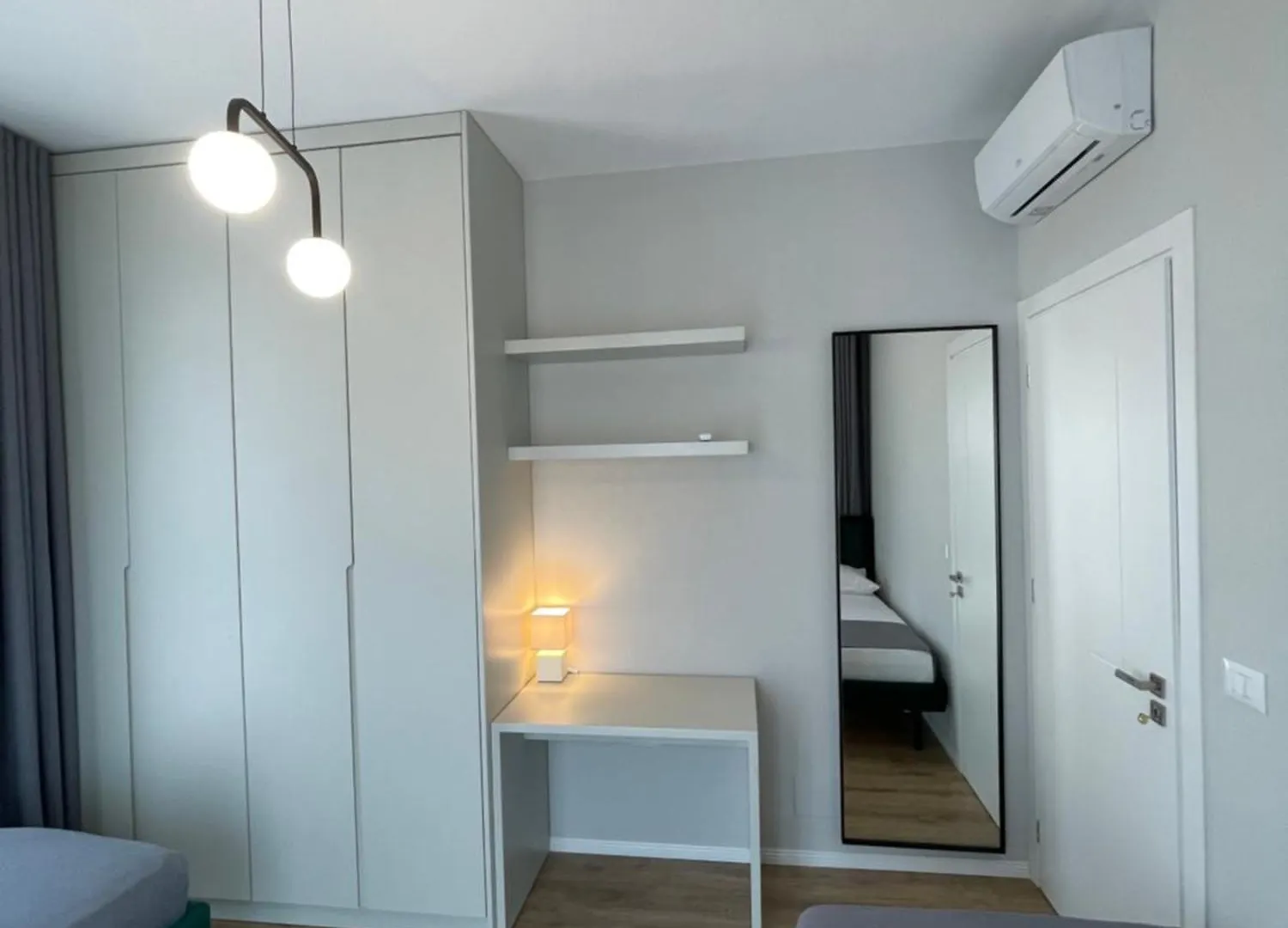 Elysium Apartment Tirana 0*,
